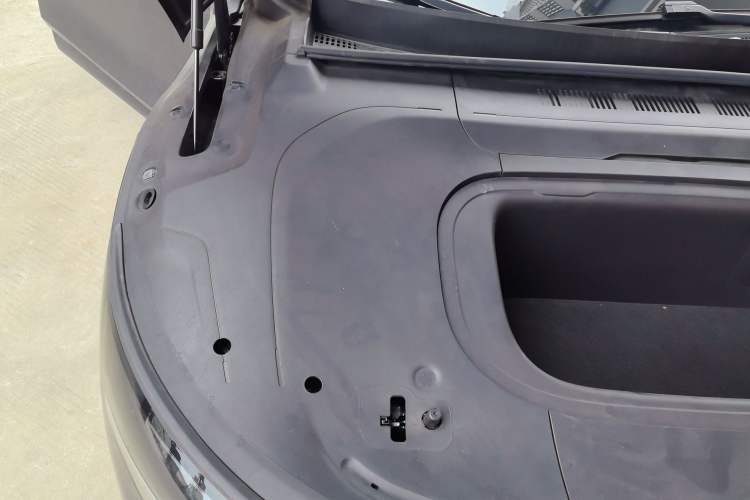 Used Zeekr 007 2025 Rear-Drive Intelligent Driving Version 75 kWh Engine Bay Right