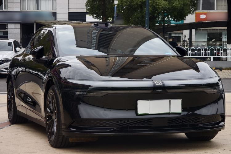 Used Zeekr 007 2025 Long-Range Rear-Wheel-Drive Intelligent Driving Version 100 kWh Exterior 2