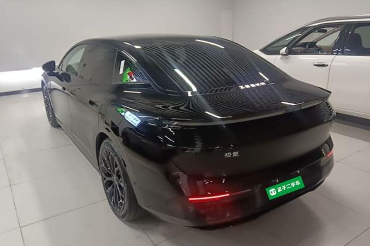 Used Zeekr 007 2025 Four-Wheel Drive Intelligent Driving Version 75 kWh Exterior 2