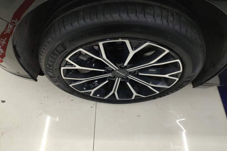 Used Zeekr 007 2025 Four-Wheel Drive Intelligent Driving Version 75 kWh Exterior 4