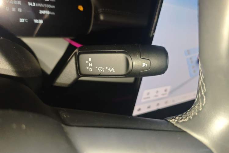 Used Zeekr 007 2025 Rear-Drive Intelligent Driving Version 75 kWh Gear Lever