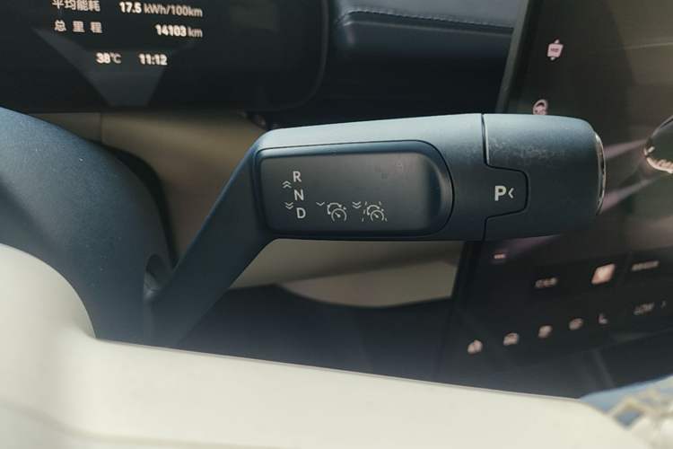 Used Zeekr 007 2025 Long-Range Rear-Wheel-Drive Intelligent Driving Version 100 kWh Gear Lever