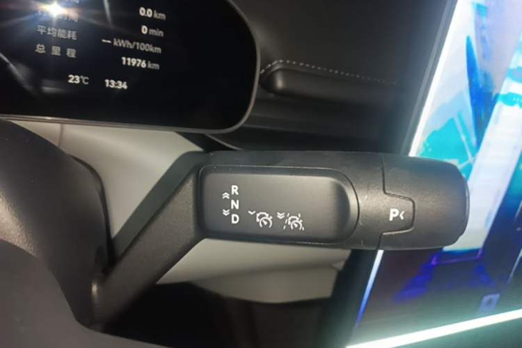 Used Zeekr 007 2025 Long-Range Rear-Wheel-Drive Intelligent Driving Version 100 kWh Gear Lever