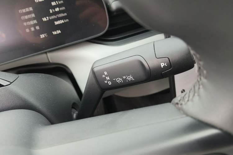 Used Zeekr 007 2025 Rear-Drive Intelligent Driving Version 75 kWh Gear Lever
