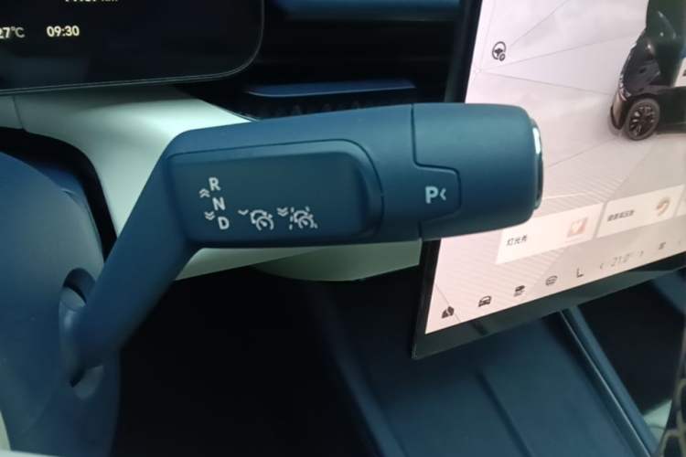 Used Zeekr 007 2025 Long-Range Rear-Wheel-Drive Intelligent Driving Version 100 kWh Gear Lever