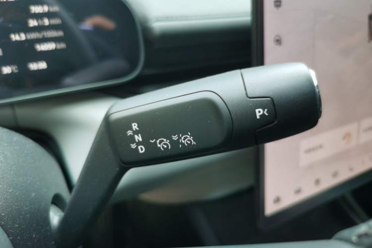 Used Zeekr 007 2025 Rear-Drive Intelligent Driving Version 75 kWh Gear Lever