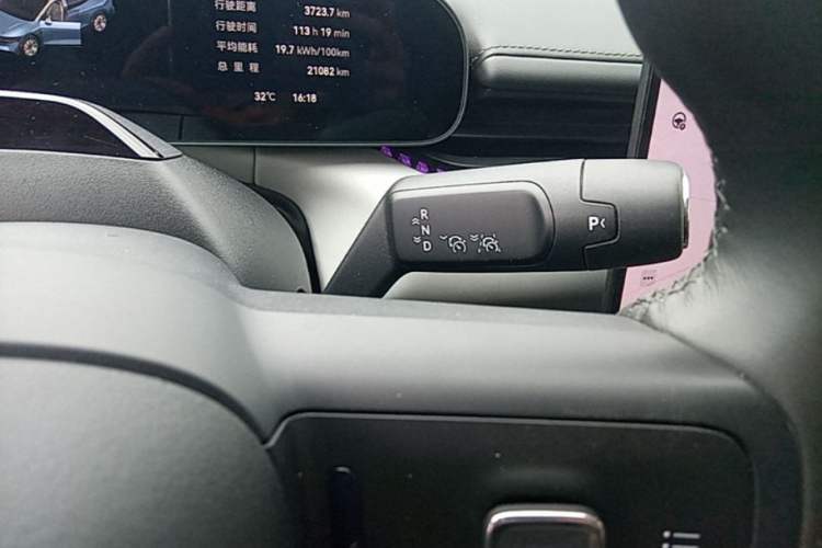 Used Zeekr 007 2025 Long-Range Rear-Wheel-Drive Intelligent Driving Version 100 kWh Gear Lever