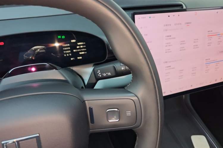 Used Zeekr 007 2025 Long-Range Rear-Wheel-Drive Intelligent Driving Version 100 kWh Gear Lever