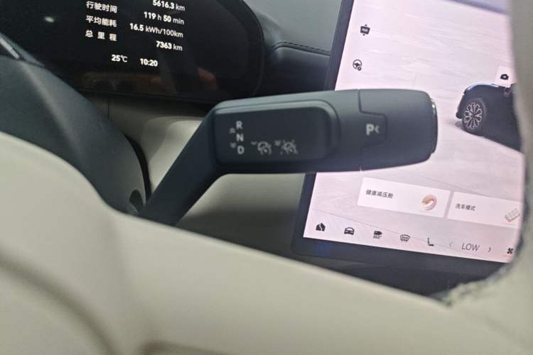 Used Zeekr 007 2025 Rear-Drive Intelligent Driving Version 75 kWh Gear Lever