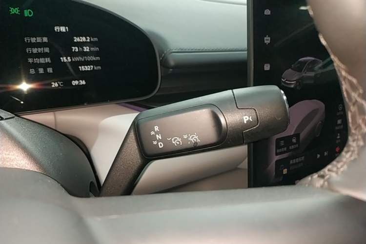 Used Zeekr 007 2025 Four-Wheel Drive Intelligent Driving Version 75 kWh Gear Lever
