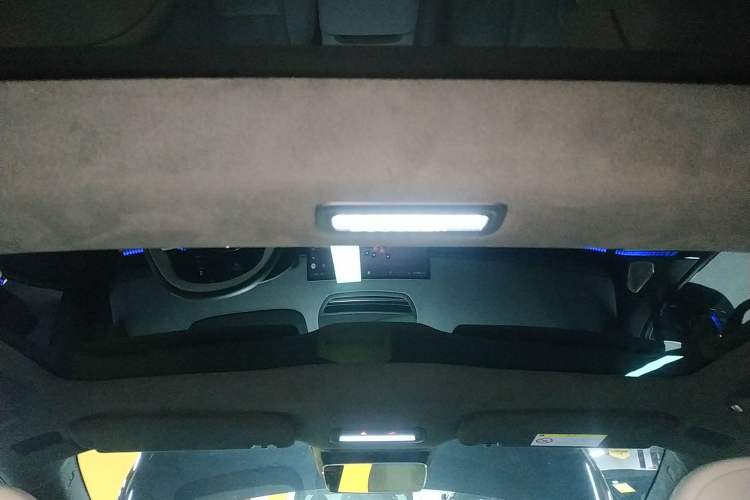 Used Zeekr 007 2025 Long-Range All-Wheel-Drive Intelligent Driving Version 100 kWh Headliner