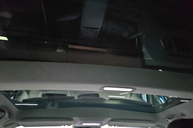 Used Zeekr 007 2025 Long-Range Rear-Wheel-Drive Intelligent Driving Version 100 kWh Headliner