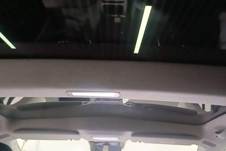 Used Zeekr 007 2025 Four-Wheel Drive Intelligent Driving Version 75 kWh Headliner