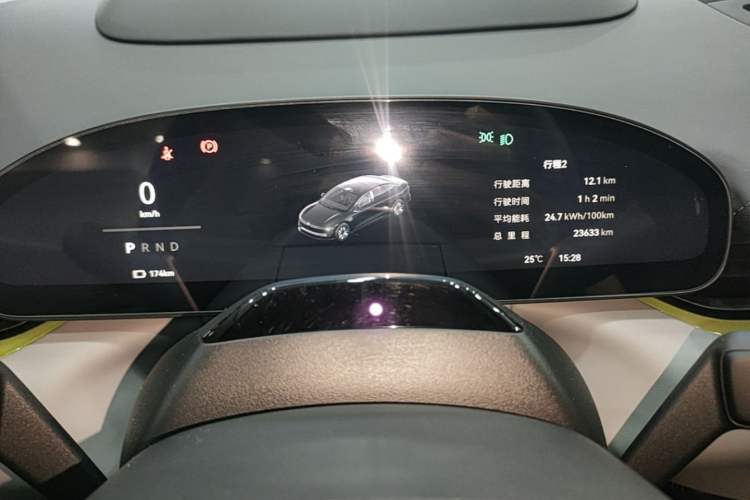 Used Zeekr 007 2025 Long-Range Rear-Wheel-Drive Intelligent Driving Version 100 kWh Instrument Cluster