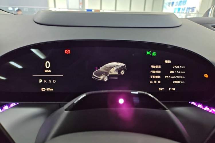 Used Zeekr 007 2025 Long-Range Rear-Wheel-Drive Intelligent Driving Version 100 kWh Instrument Cluster