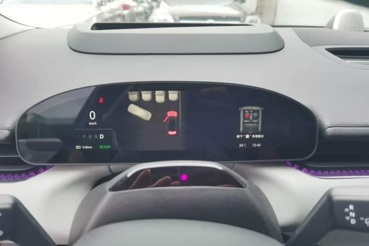 Used Zeekr 007 2025 Long-Range Rear-Wheel-Drive Intelligent Driving Version 100 kWh Instrument Cluster