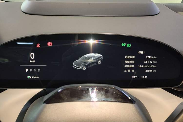 Used Zeekr 007 2025 Long-Range Rear-Wheel-Drive Intelligent Driving Version 100 kWh Instrument Cluster