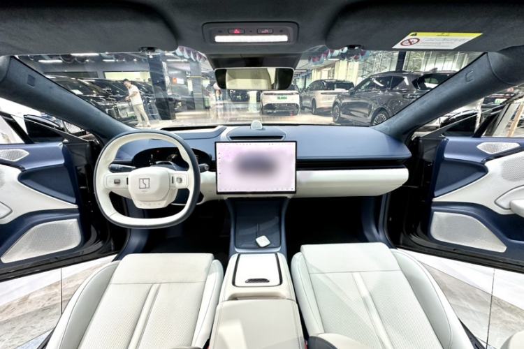 Used Zeekr 007 2025 Long-Range Rear-Wheel-Drive Intelligent Driving Version 100 kWh Interior 4