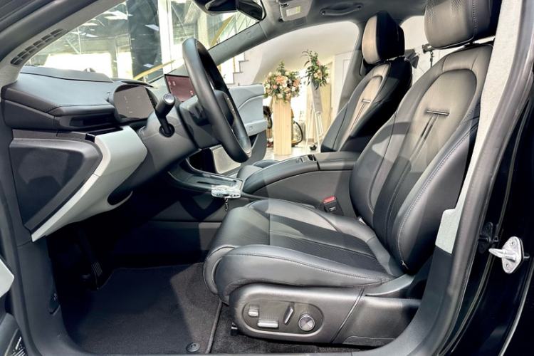 Used Zeekr 007 2025 Long-Range Rear-Wheel-Drive Intelligent Driving Version 100 kWh Interior 4