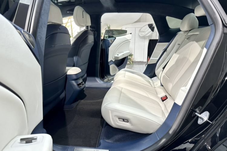 Used Zeekr 007 2025 Long-Range Rear-Wheel-Drive Intelligent Driving Version 100 kWh Interior 6