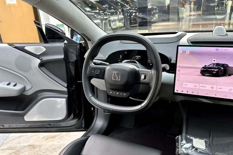 Used Zeekr 007 2025 Long-Range Rear-Wheel-Drive Intelligent Driving Version 100 kWh Interior 7