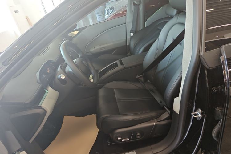 Used Zeekr 007 2025 Long-Range Rear-Wheel-Drive Intelligent Driving Version 100 kWh Left Front Seat