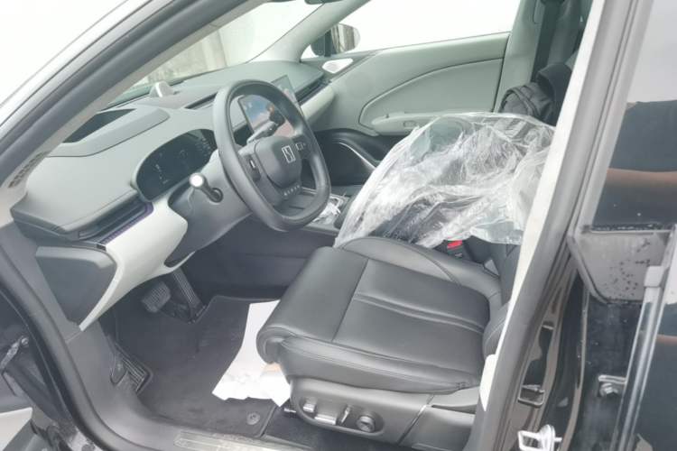 Used Zeekr 007 2025 Long-Range Rear-Wheel-Drive Intelligent Driving Version 100 kWh Left Front Seat