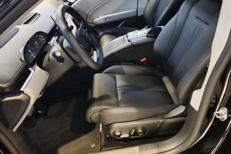 Used Zeekr 007 2025 Long-Range Rear-Wheel-Drive Intelligent Driving Version 100 kWh Left Front Seat