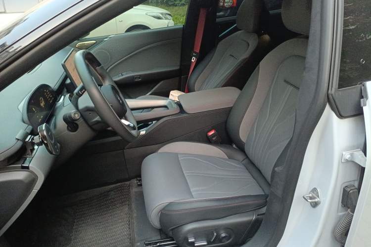 Used Zeekr 007 2025 Long-Range All-Wheel-Drive Intelligent Driving Version 100 kWh Left Front Seat