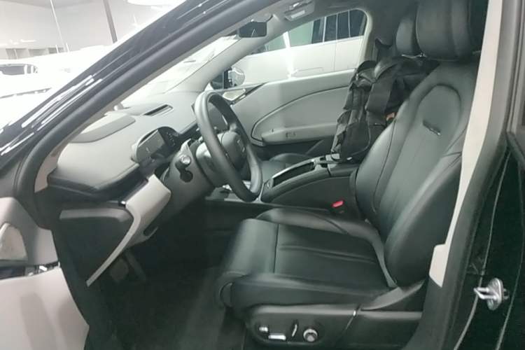 Used Zeekr 007 2025 Four-Wheel Drive Intelligent Driving Version 75 kWh Left Front Seat