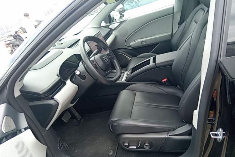 Used Zeekr 007 2025 Long-Range Rear-Wheel-Drive Intelligent Driving Version 100 kWh Left Front Seat