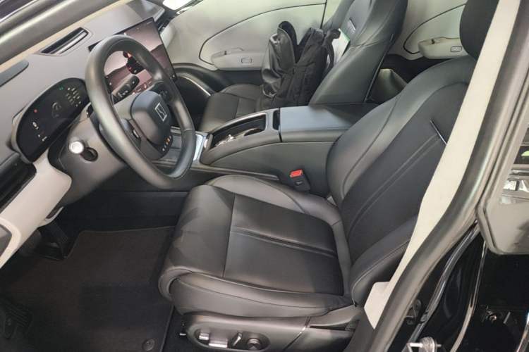 Used Zeekr 007 2025 Long-Range Rear-Wheel-Drive Intelligent Driving Version 100 kWh Left Front Seat