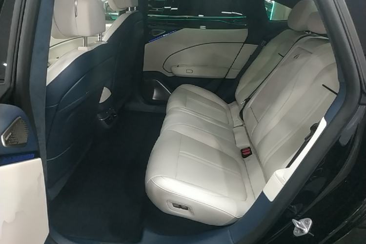 Used Zeekr 007 2025 Long-Range Rear-Wheel-Drive Intelligent Driving Version 100 kWh Left Rear Seat