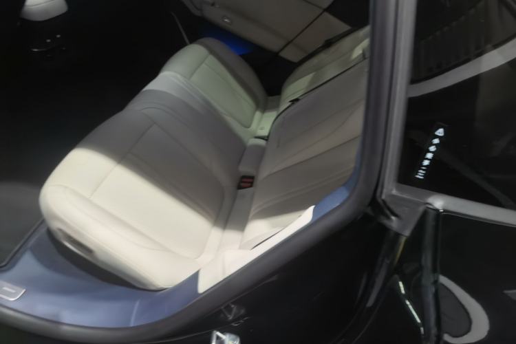 Used Zeekr 007 2025 Long-Range Rear-Wheel-Drive Intelligent Driving Version 100 kWh Left Rear Seat