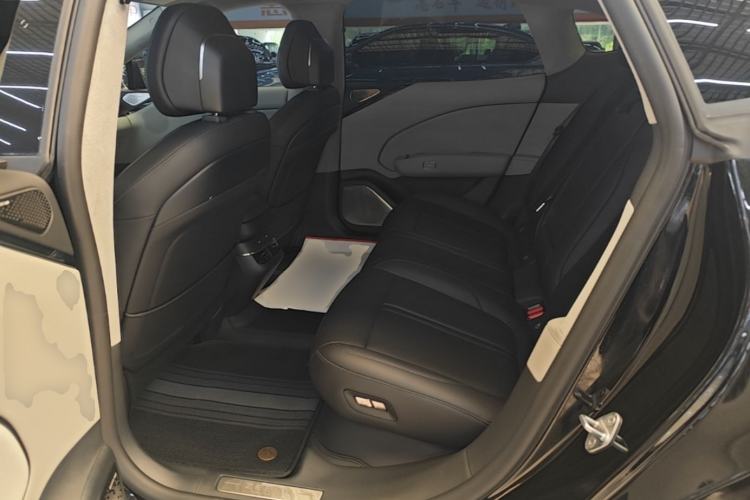 Used Zeekr 007 2025 Rear-Drive Intelligent Driving Version 75 kWh Left Rear Seat