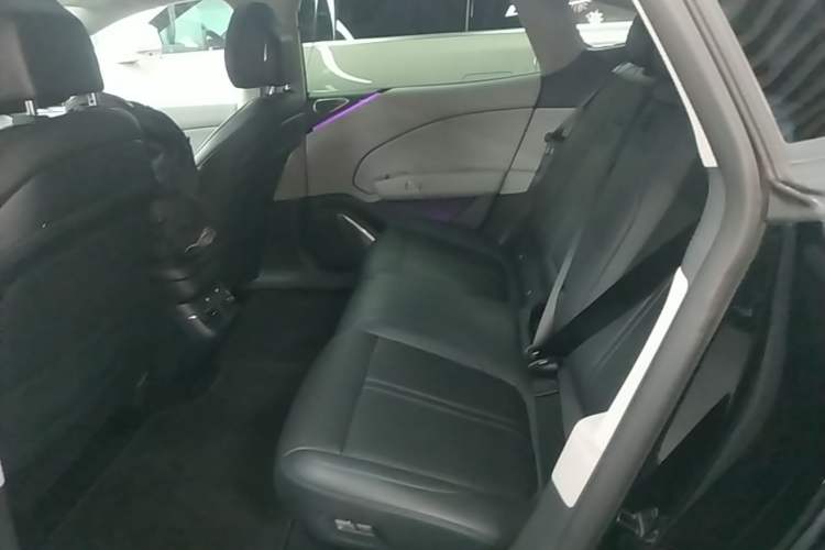 Used Zeekr 007 2025 Four-Wheel Drive Intelligent Driving Version 75 kWh Left Rear Seat