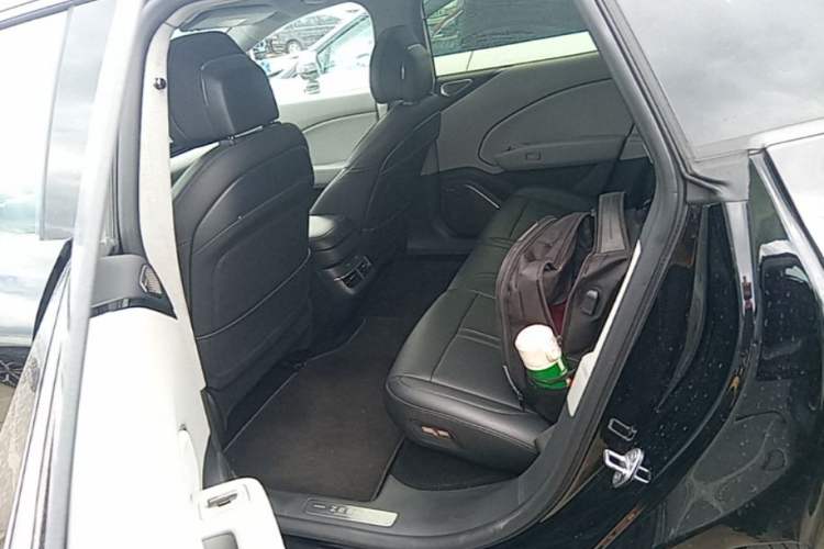 Used Zeekr 007 2025 Long-Range Rear-Wheel-Drive Intelligent Driving Version 100 kWh Left Rear Seat