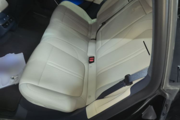 Used Zeekr 007 2025 Long-Range Rear-Wheel-Drive Intelligent Driving Version 100 kWh Left Rear Seat