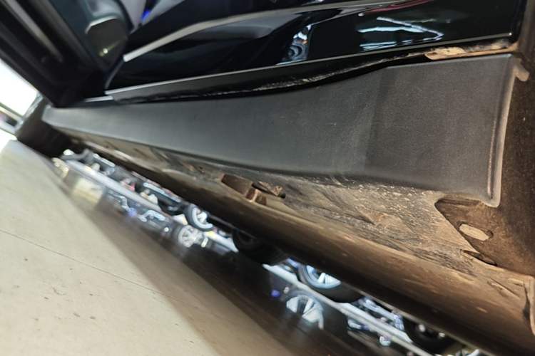 Used Zeekr 007 2025 Long-Range Rear-Wheel-Drive Intelligent Driving Version 100 kWh Left Side Sill
