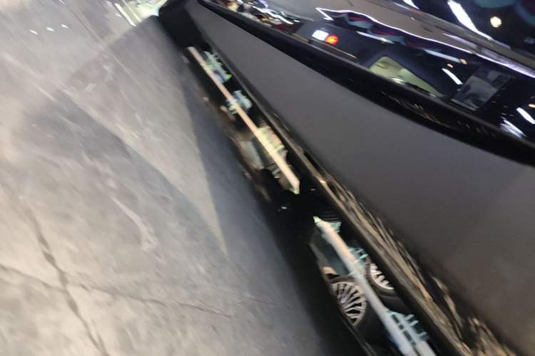 Used Zeekr 007 2025 Long-Range Rear-Wheel-Drive Intelligent Driving Version 100 kWh Left Side Sill