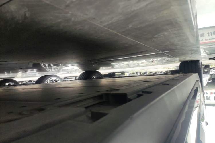 Used Zeekr 007 2025 Rear-Drive Intelligent Driving Version 75 kWh Left Side Sill