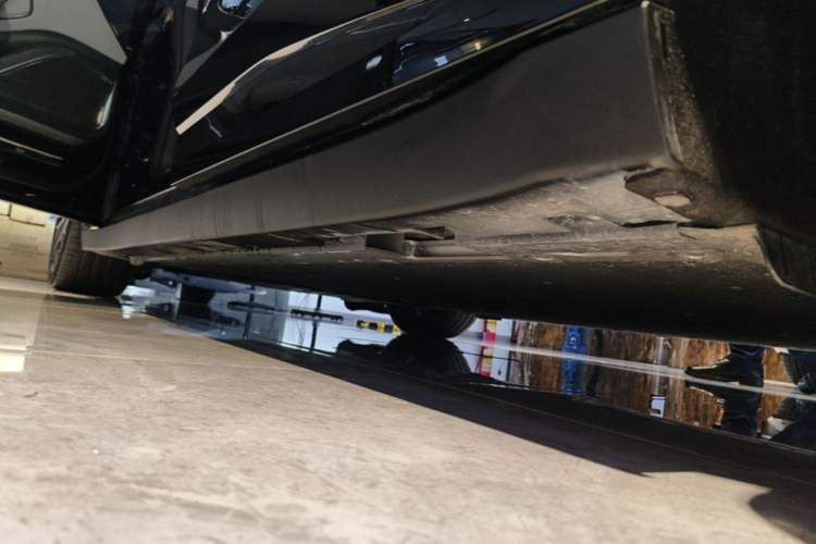 Used Zeekr 007 2025 Long-Range Rear-Wheel-Drive Intelligent Driving Version 100 kWh Left Side Sill
