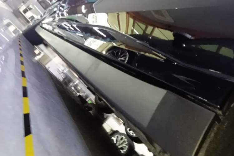 Used Zeekr 007 2025 Long-Range Rear-Wheel-Drive Intelligent Driving Version 100 kWh Left Side Sill