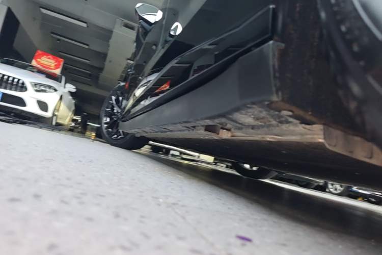 Used Zeekr 007 2025 Long-Range Rear-Wheel-Drive Intelligent Driving Version 100 kWh Left Side Sill