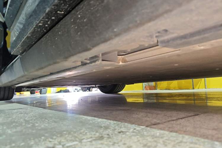 Used Zeekr 007 2025 Long-Range Rear-Wheel-Drive Intelligent Driving Version 100 kWh Left Side Sill