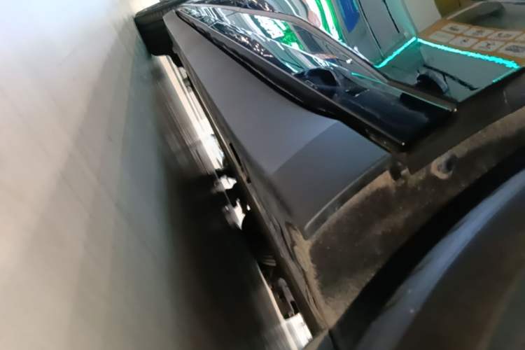 Used Zeekr 007 2025 Long-Range Rear-Wheel-Drive Intelligent Driving Version 100 kWh Left Side Sill