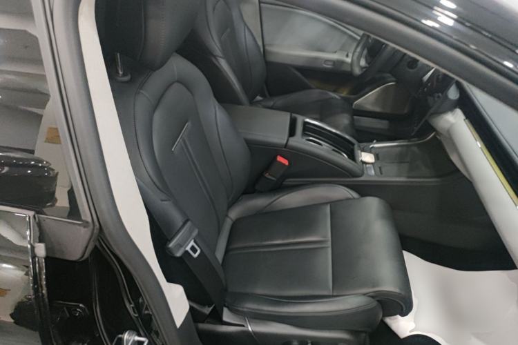 Used Zeekr 007 2025 Long-Range Rear-Wheel-Drive Intelligent Driving Version 100 kWh Right Front Seat
