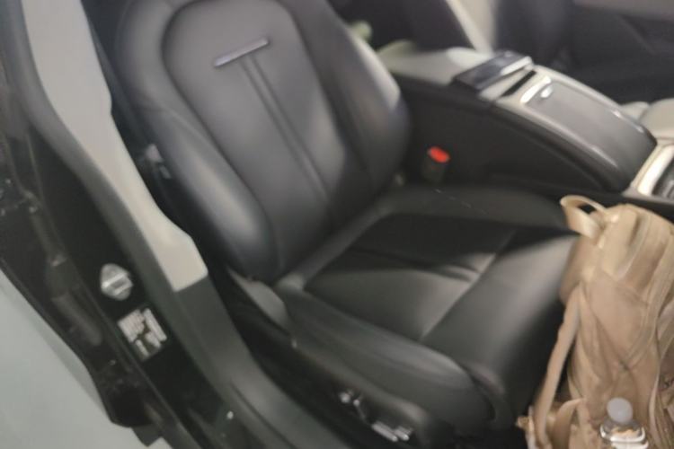 Used Zeekr 007 2025 Long-Range Rear-Wheel-Drive Intelligent Driving Version 100 kWh Right Front Seat
