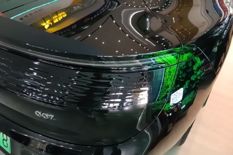 Used Zeekr 007 2025 Long-Range Rear-Wheel-Drive Intelligent Driving Version 100 kWh Right Rear Taillight
