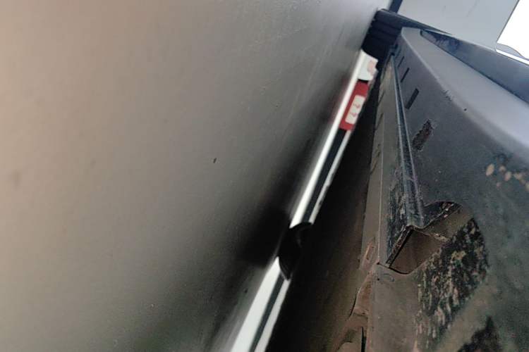 Used Zeekr 007 2025 Long-Range Rear-Wheel-Drive Intelligent Driving Version 100 kWh Right Side Sill